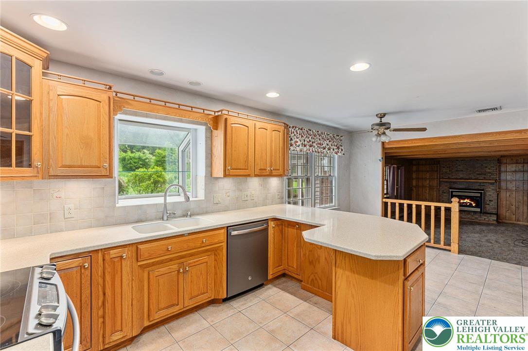 4525 Scheidys Road Coplay, PA 18037 - Photo 20 of 58