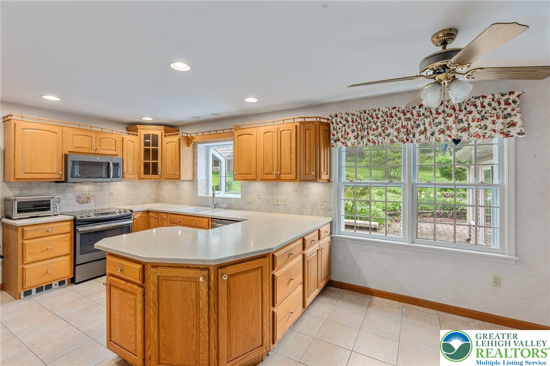 4525 Scheidys Road Coplay, PA 18037 - Photo 21 of 58