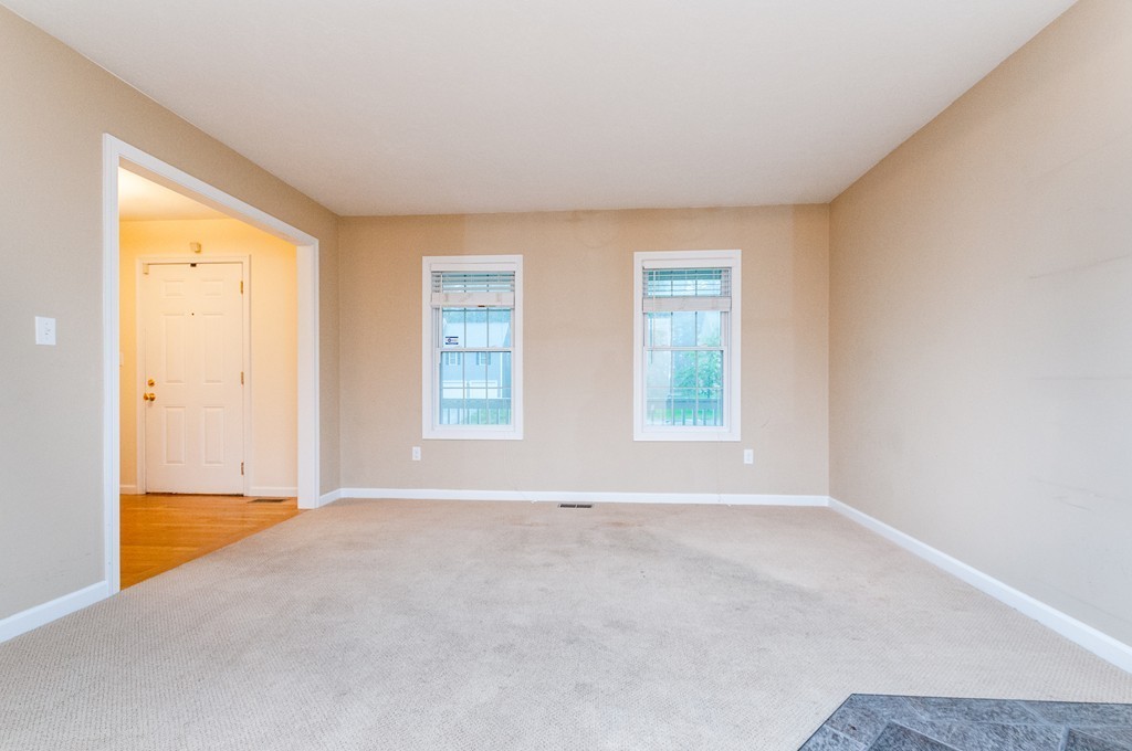 47 Stonehedge Road Franklin, MA 02038 - Photo 10 of 25 Gallery Image 10