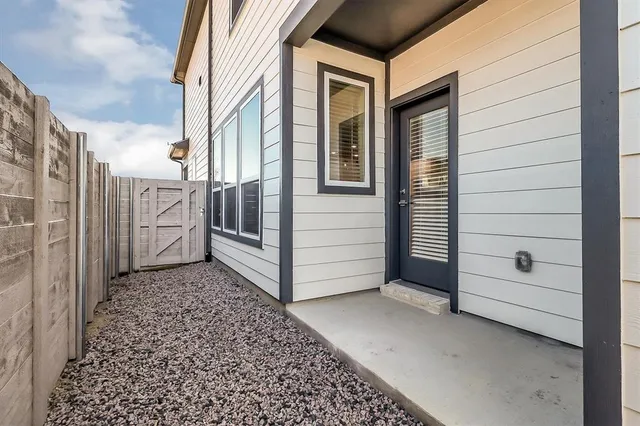 a view of a back yard of the house