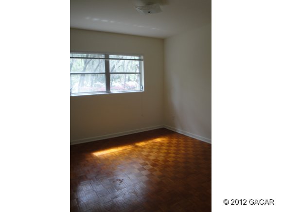 3919 Southwest 6th Place Gainesville, FL 32607 - Photo 14 of 23 Gallery Image 14