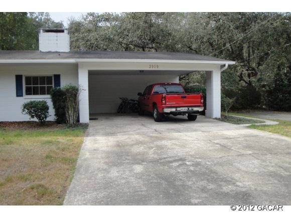 3919 Southwest 6th Place Gainesville, FL 32607 - Photo 23 of 23 Carport