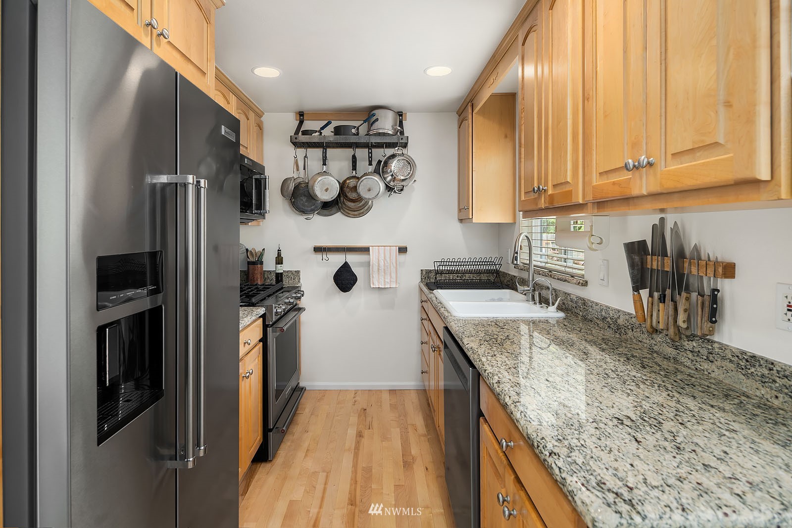 930 North 31st Street Renton, WA 98056 - Photo 7 of 24 Gallery Image 7