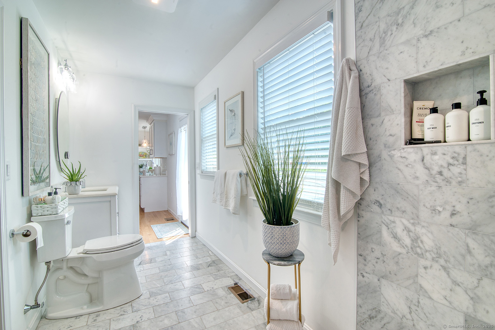 21 Overlook Avenue Groton, CT 06355 - Photo 11 of 30