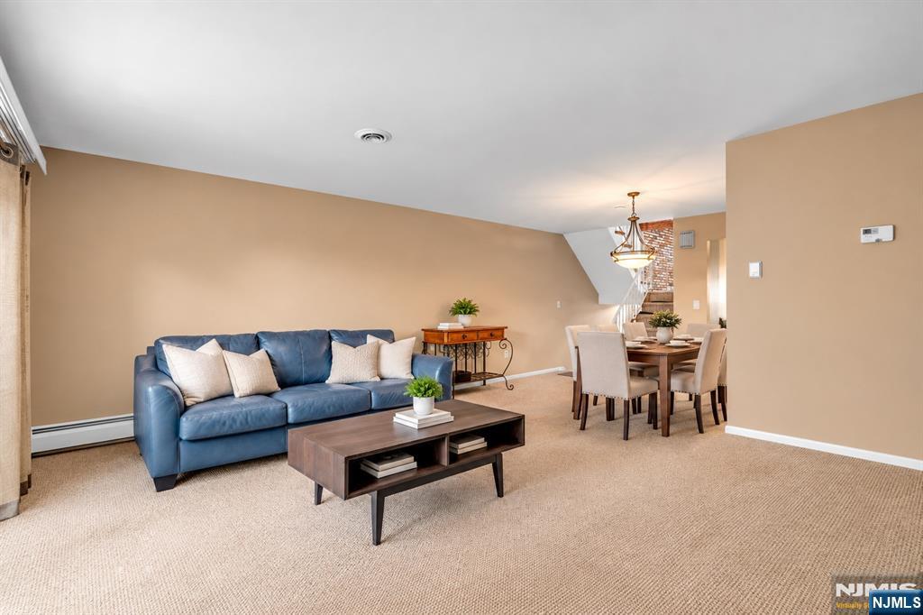 7 Ross Road Wallington, NJ 07057 - Photo 5 of 30 Gallery Image 5