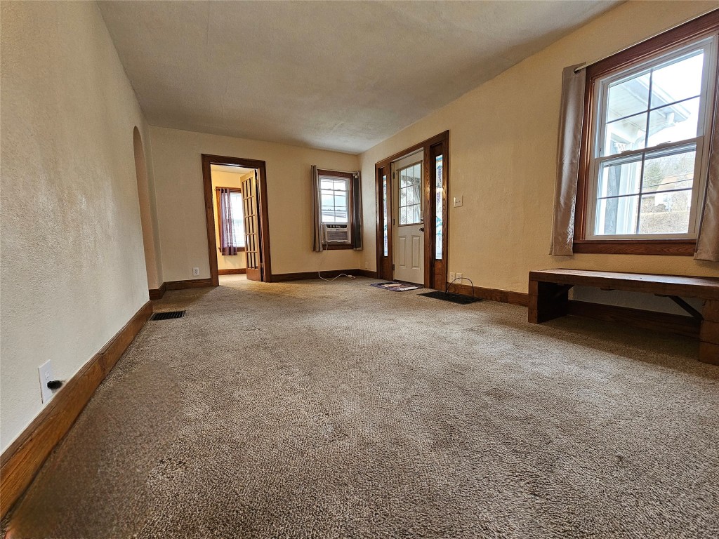 1260 Landon Road Vestal, NY 13850 - Photo 11 of 25 Gallery Image 11