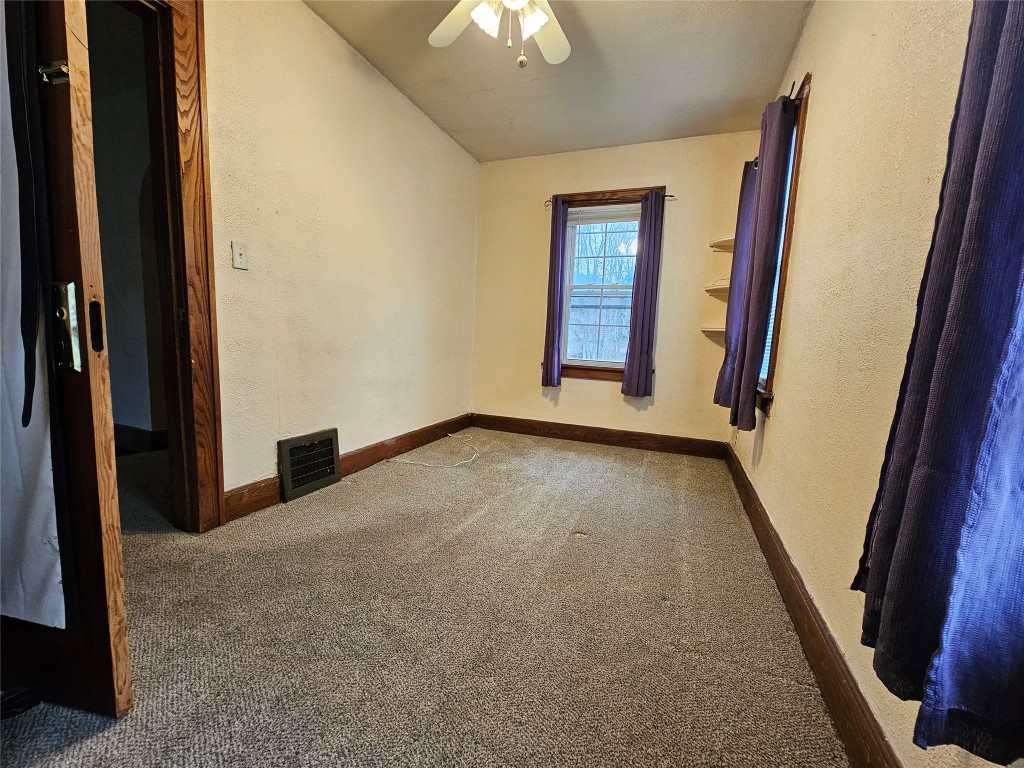 1260 Landon Road Vestal, NY 13850 - Photo 19 of 25 Gallery Image 19