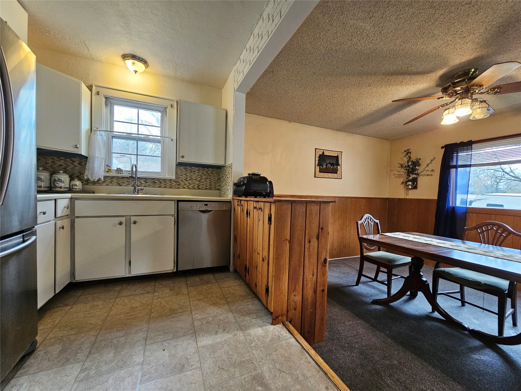 1260 Landon Road Vestal, NY 13850 - Photo 6 of 25 Gallery Image 6