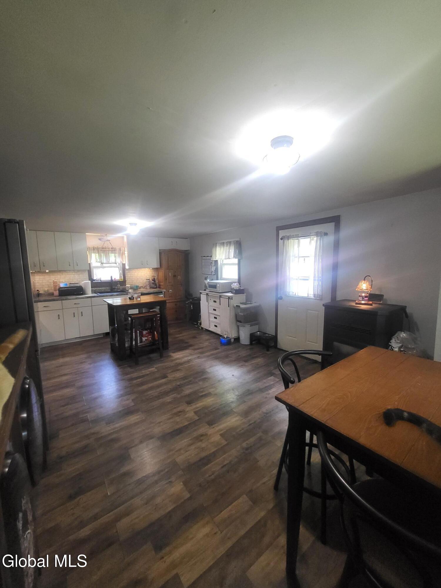 19 Tavern Road Hadley, NY 12835 - Photo 7 of 38 1000039232