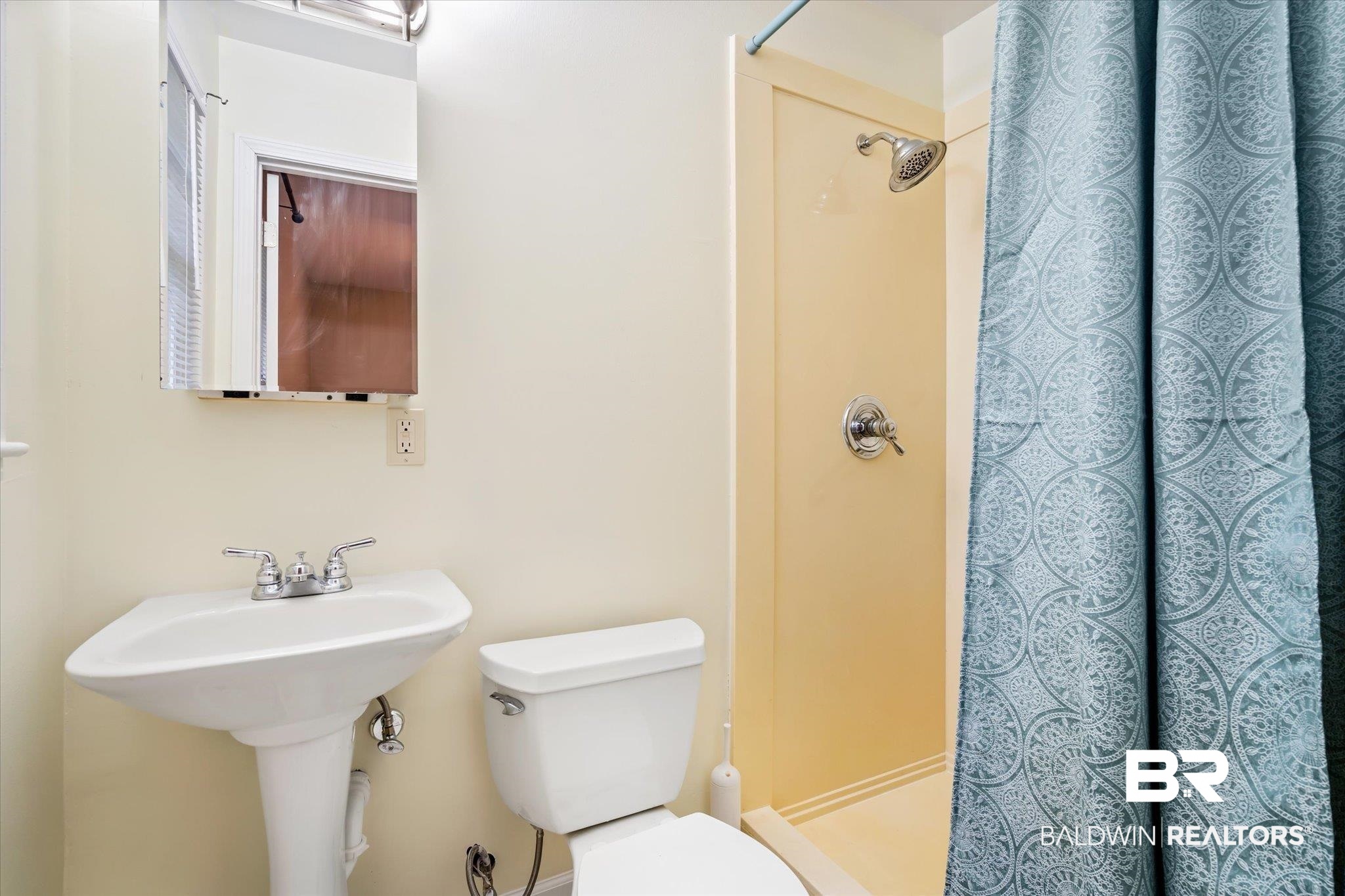 402 Valley Road Mobile, AL 36611 - Photo 12 of 23
