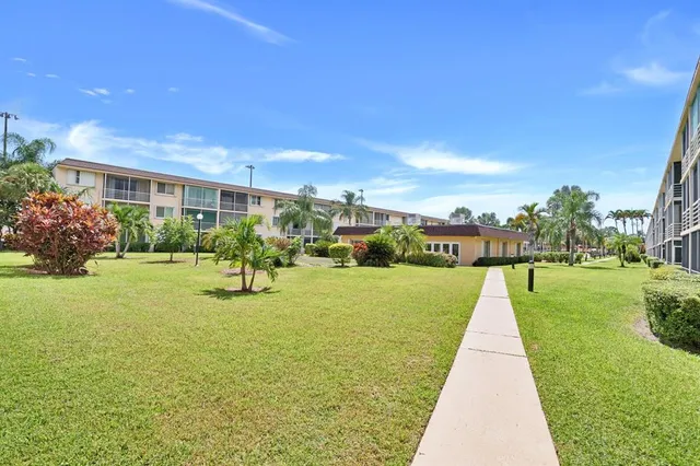 $2,100 | 4500 North Federal Highway, Unit 101A, Lighthouse Point, FL 33064