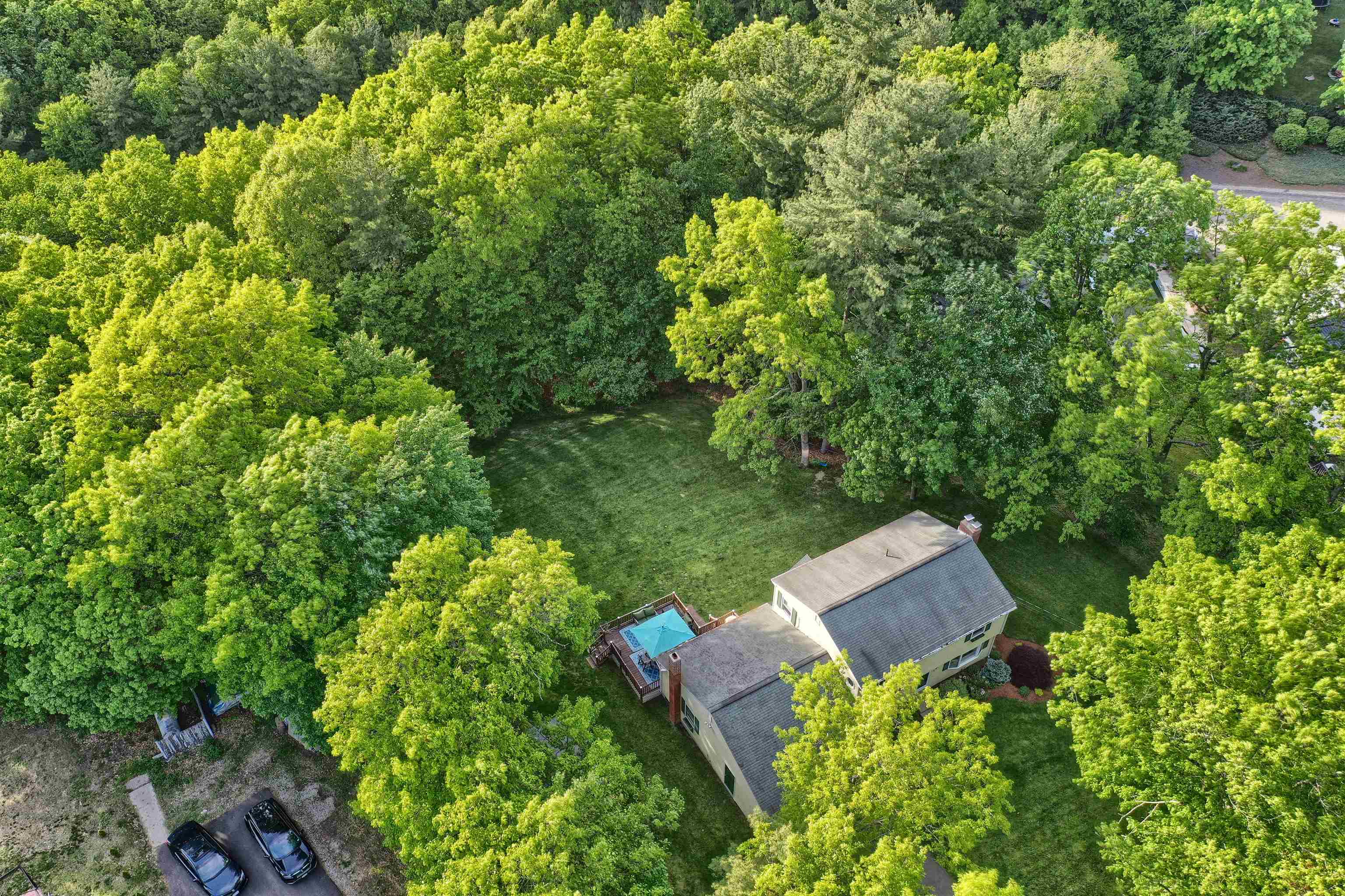 3 Oak Drive Litchfield, NH 03052 - Photo 35 of 40