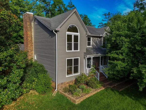 $630,500 | 146 Hill Drive, Fincastle, VA 24090