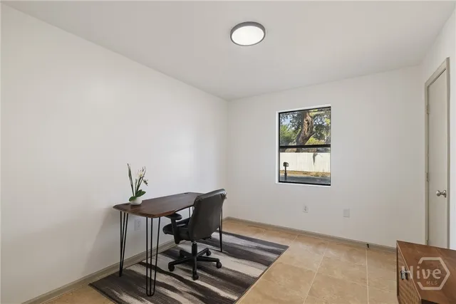 $275,000 | 25 St Johns Avenue, Savannah, GA 31404