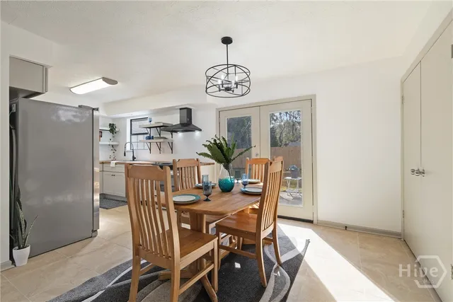 $275,000 | 25 St Johns Avenue, Savannah, GA 31404