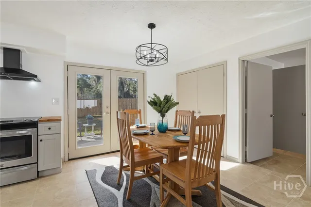 $275,000 | 25 St Johns Avenue, Savannah, GA 31404