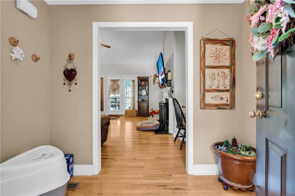 905 Daisy Lane Athens, GA 30605 - Photo 4 of 35