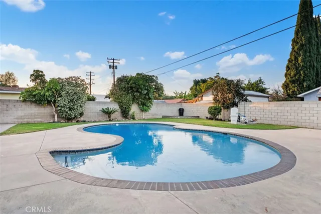 $1,499,000 | 1675 West Mells Lane, Anaheim, CA 92802