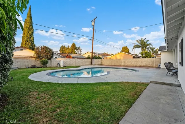 $1,499,000 | 1675 West Mells Lane, Anaheim, CA 92802