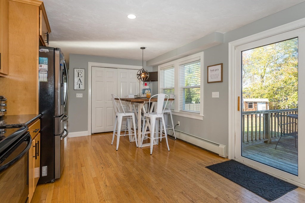 7 Meadows Avenue Canton, MA 02021 - Photo 9 of 22