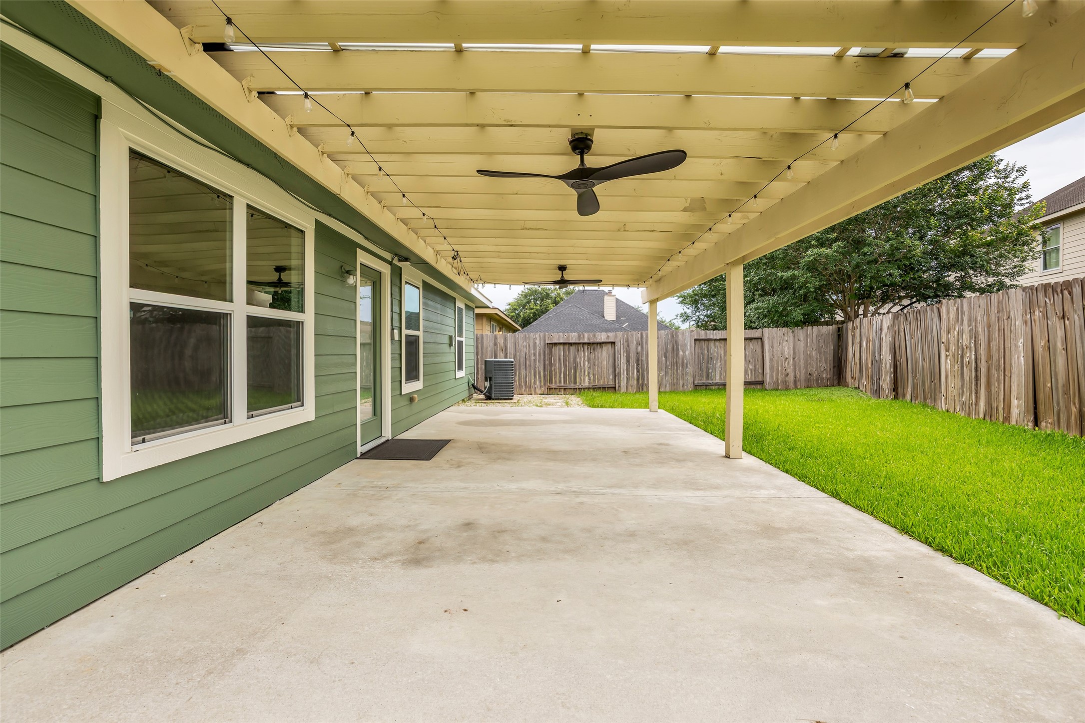 11919 Prosperity Point Drive Houston, TX 77048 - Photo 5 of 25