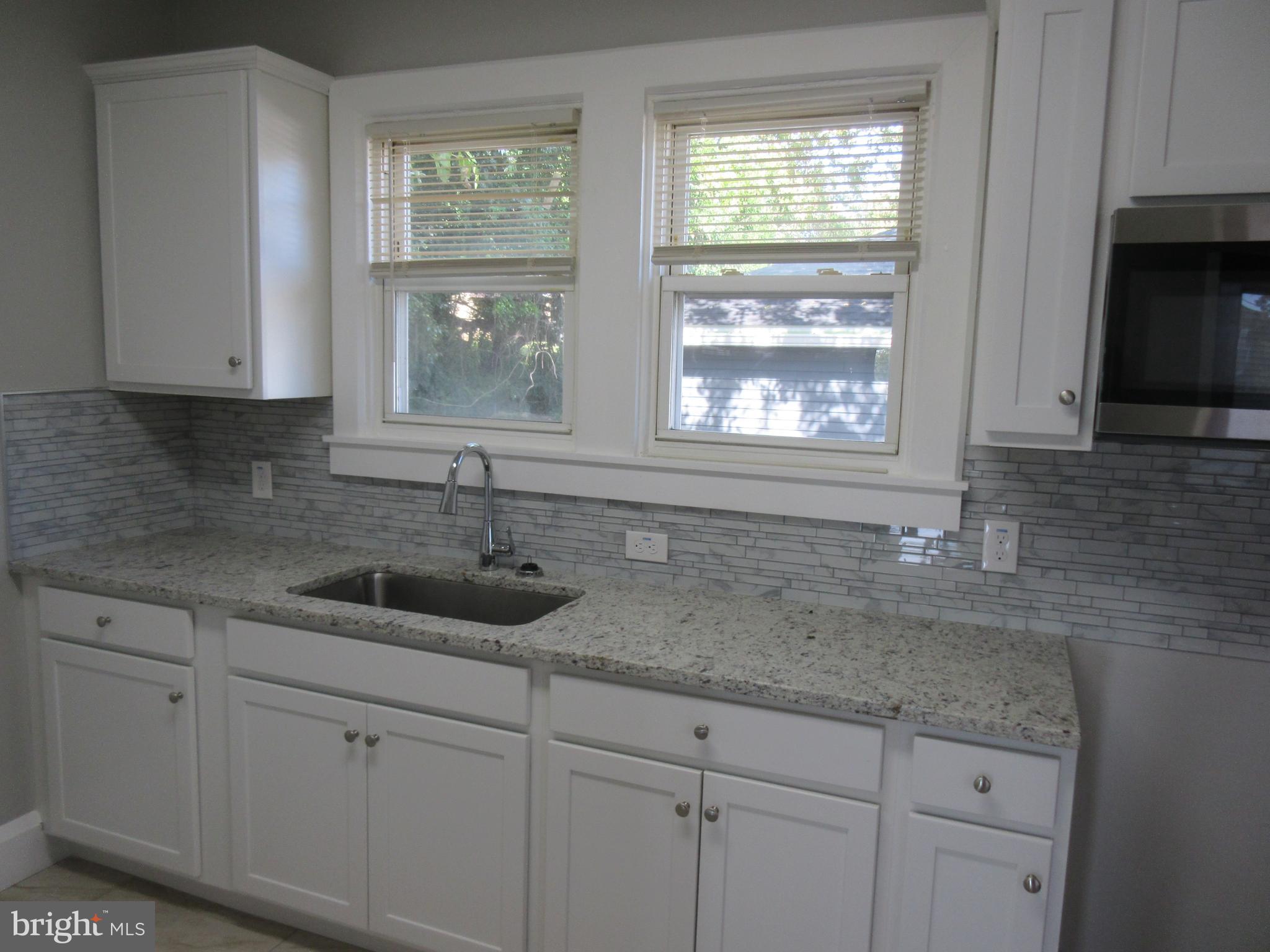 4714 Moravia Road Baltimore, MD 21206 - Photo 22 of 33 KITCHEN