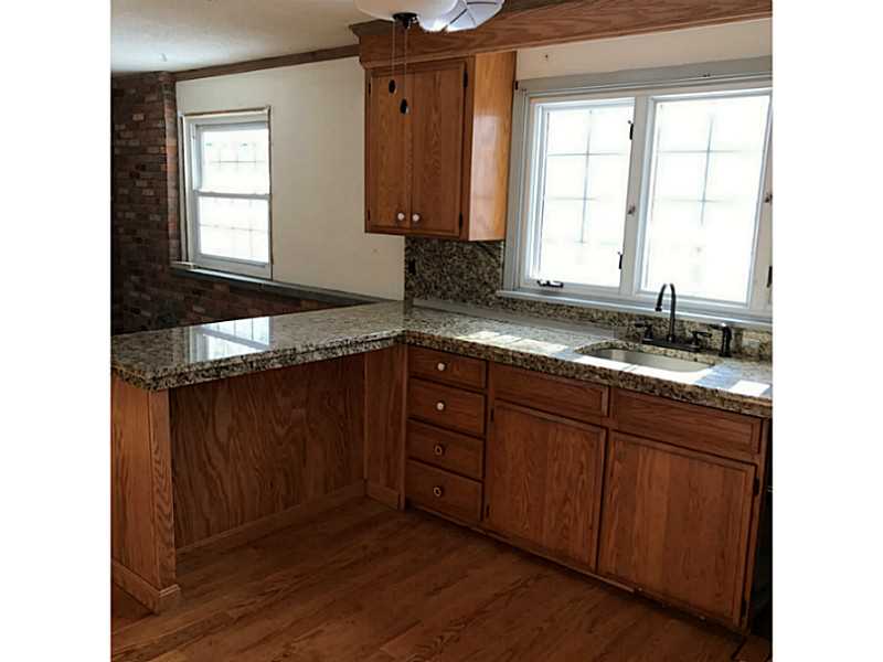 49 Boiling Spring Avenue Westerly, RI 02891 - Photo 4 of 9 Kitchen.