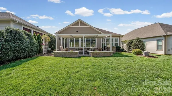 $594,594 | 439 Granite Lake Court, Denver, NC 28037