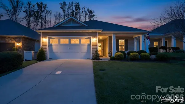 $594,594 | 439 Granite Lake Court, Denver, NC 28037