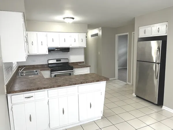 $190,000 | 856 Mackinaw Avenue, Calumet City, IL 60409