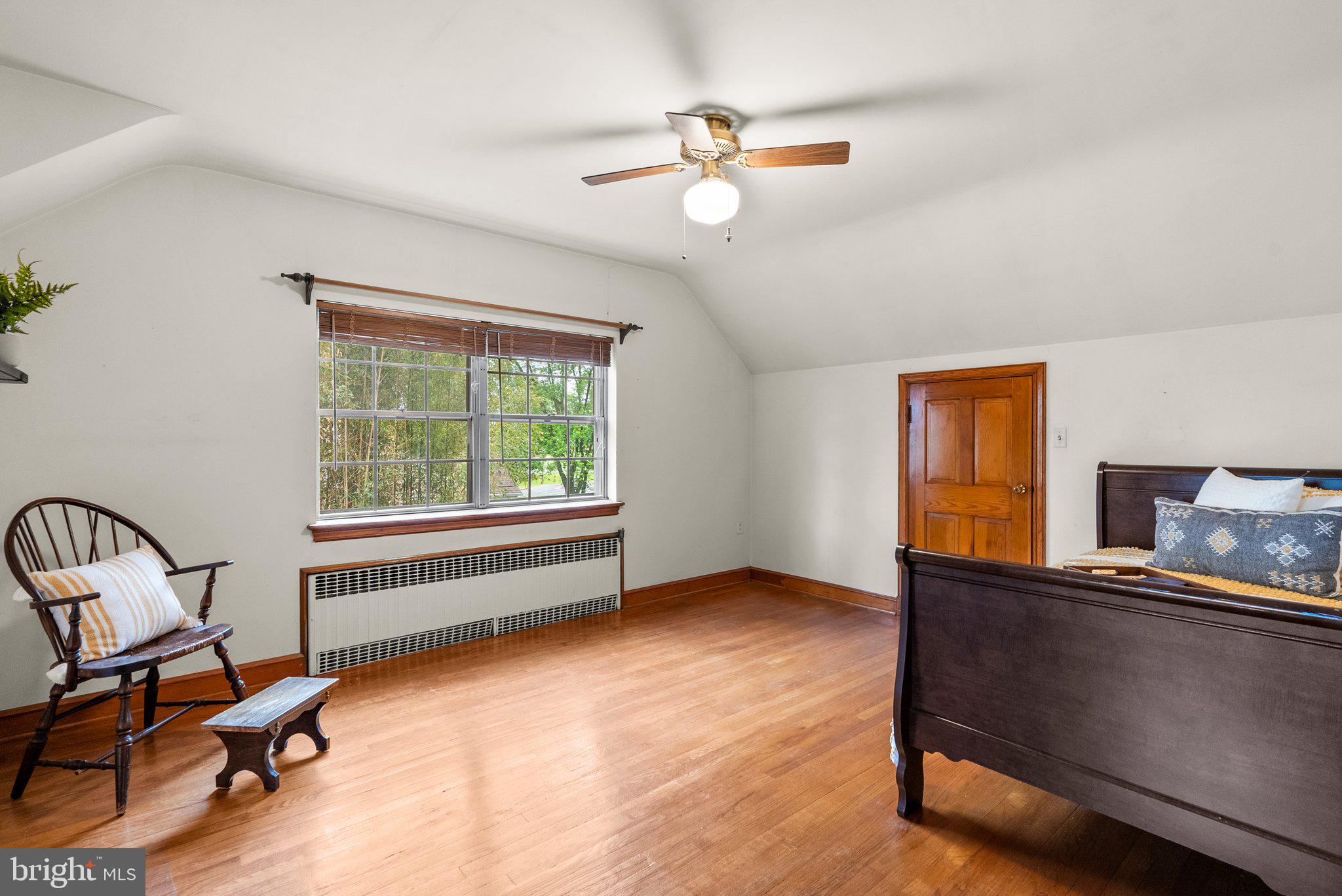 7032 Warfield Road Gaithersburg, MD 20882 - Photo 20 of 31 Bedroom 3