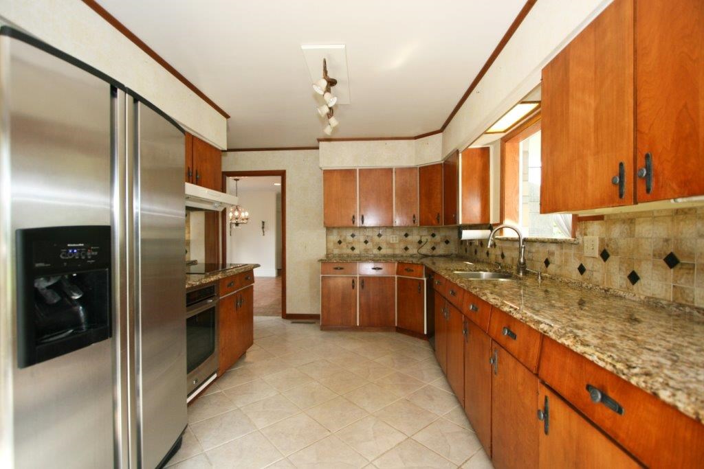 504 Carter Road Goshen, IN 46526 - Photo 13 of 36 Gallery Image 13