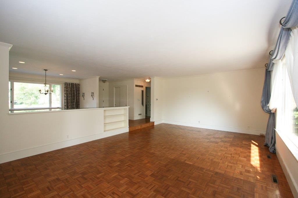 504 Carter Road Goshen, IN 46526 - Photo 6 of 36 Gallery Image 6