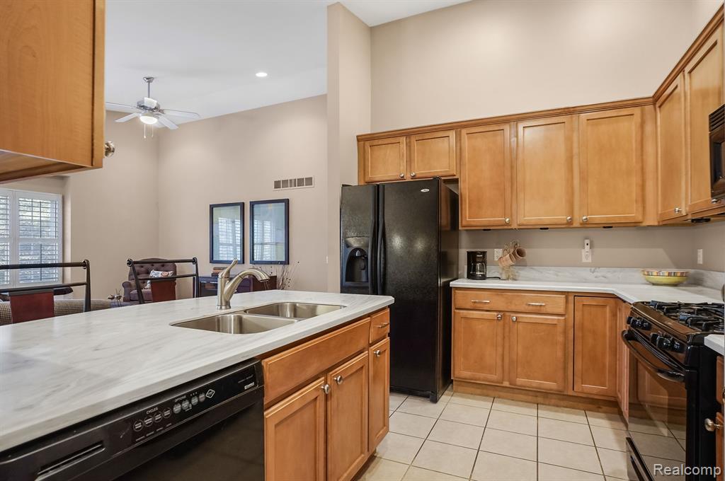 801 Chelsea Ridge Court Howell, MI 48843 - Photo 11 of 21