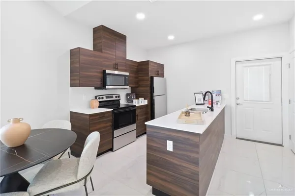 $1,350 | 501 Coves Lane, Unit 2, Weslaco, TX 78599