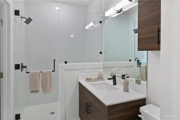 $1,350 | 501 Coves Lane, Unit 2, Weslaco, TX 78599