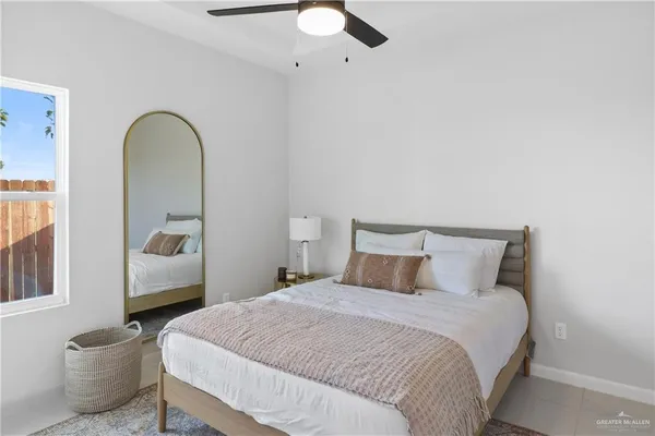 $1,350 | 501 Coves Lane, Unit 2, Weslaco, TX 78599