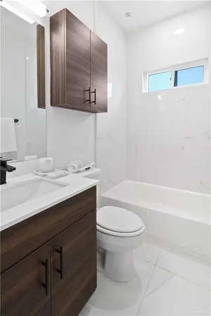 $1,350 | 501 Coves Lane, Unit 2, Weslaco, TX 78599