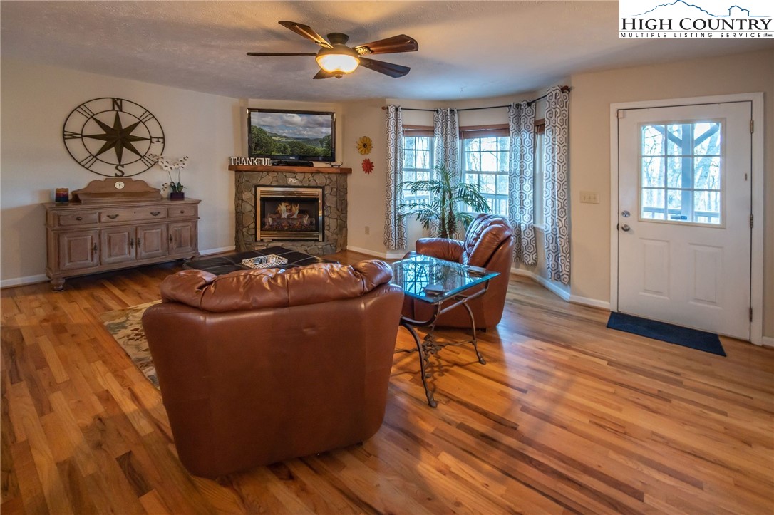 136 Deer Ridge Lane, Unit 1 Blowing Rock, NC 28605 - Photo 18 of 39