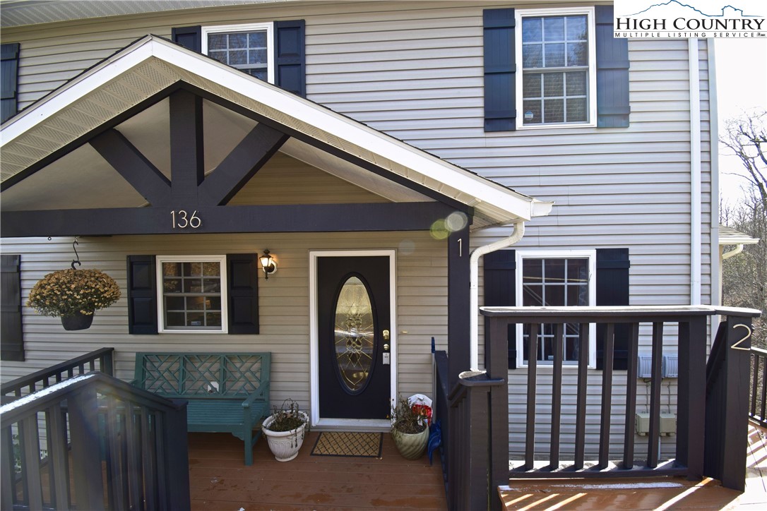 136 Deer Ridge Lane, Unit 1 Blowing Rock, NC 28605 - Photo 2 of 39