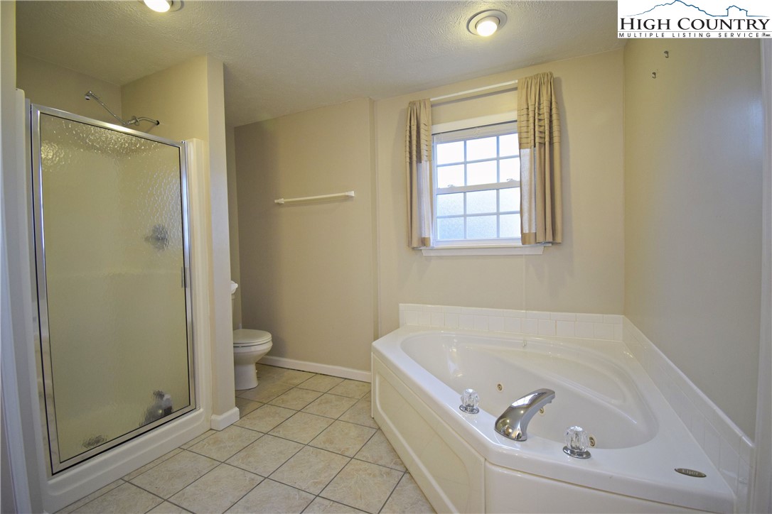 136 Deer Ridge Lane, Unit 1 Blowing Rock, NC 28605 - Photo 26 of 39