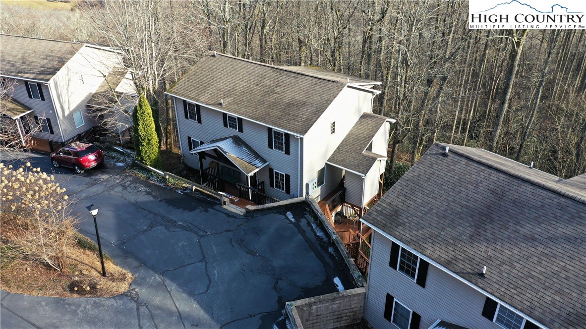 136 Deer Ridge Lane, Unit 1 Blowing Rock, NC 28605 - Photo 30 of 39