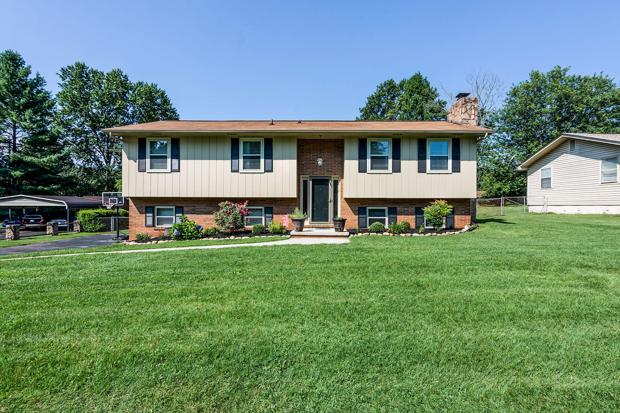 7709 Widdecomb Road Powell, TN 37849 - Photo 1 of 20 7709_Widdecomb_101