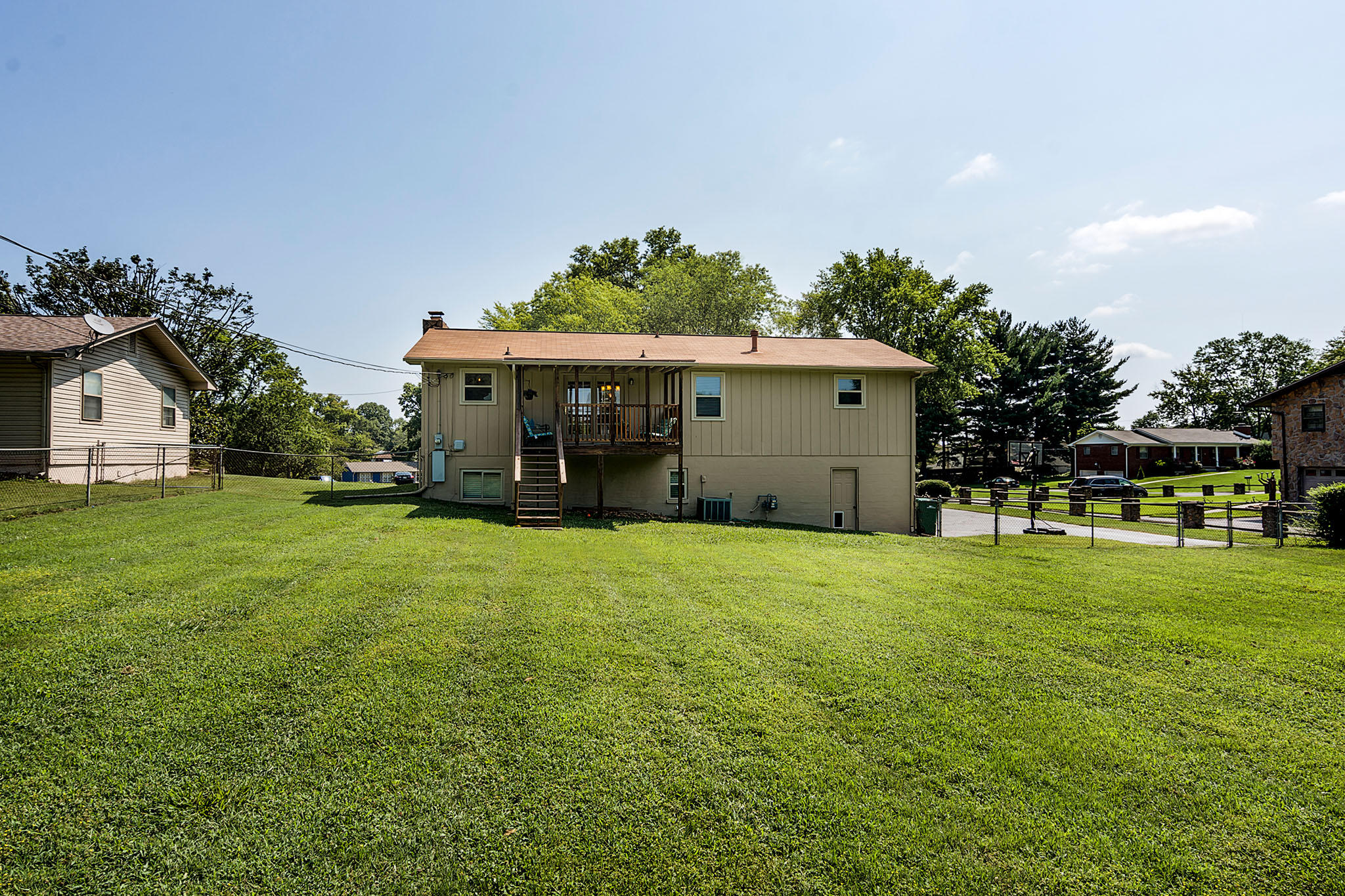 7709 Widdecomb Road Powell, TN 37849 - Photo 18 of 20 7709_Widdecomb_118