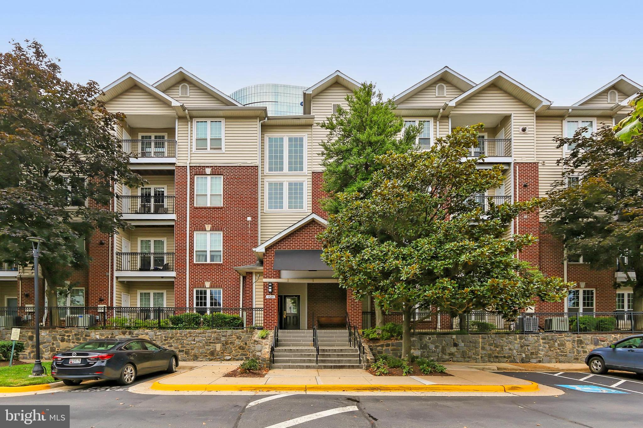 1521 Spring Gate Dr., Unit 10413 McLean, VA 22102 - Photo 2 of 34