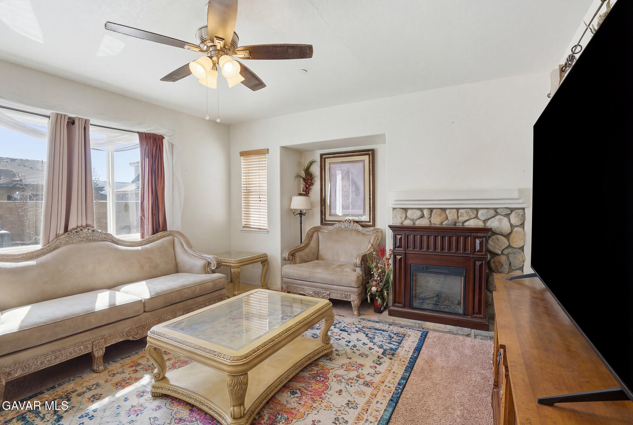 8816 Avoca Court Lancaster, CA 93536 - Photo 14 of 33 _DSC9209_reedit_11a8317e-e503-44be-958b-
