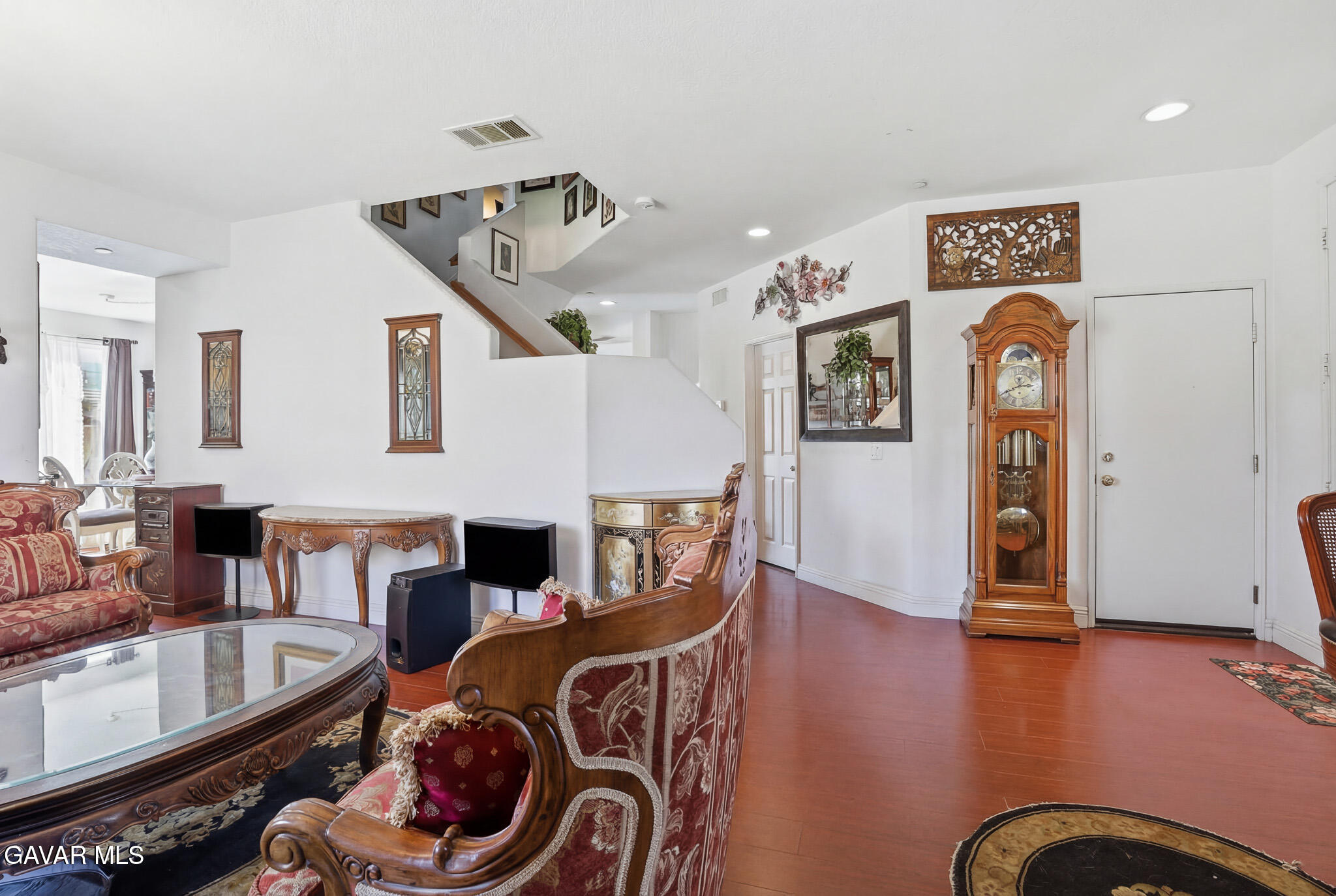 8816 Avoca Court Lancaster, CA 93536 - Photo 9 of 33 _DSC9174_reedit_86735502-92ce-47d5-8e7a-