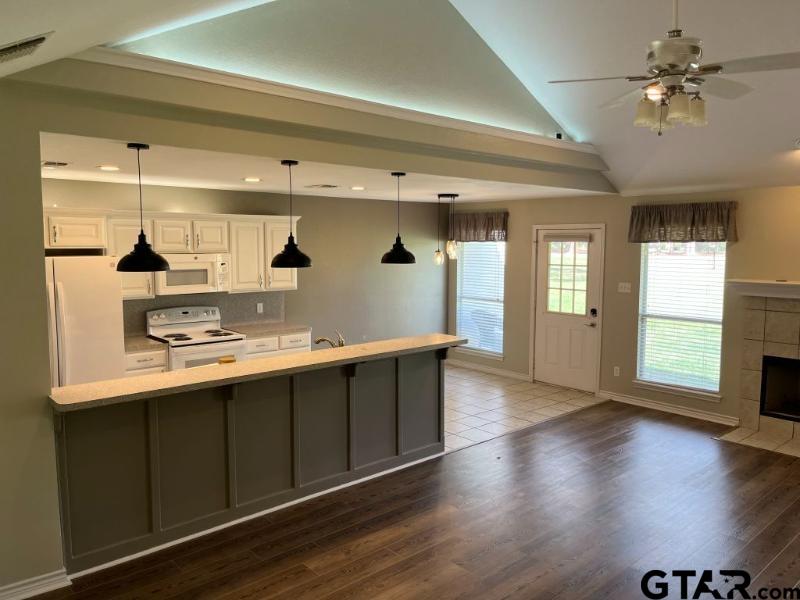 198 Pine Tree, Unit B Holly Lake Ranch, TX 75765 - Photo 11 of 33