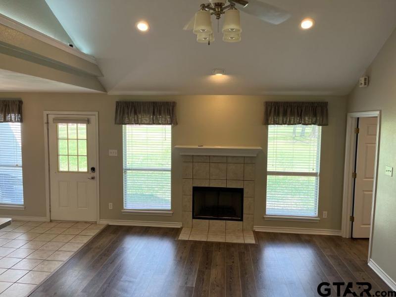 198 Pine Tree, Unit B Holly Lake Ranch, TX 75765 - Photo 9 of 33