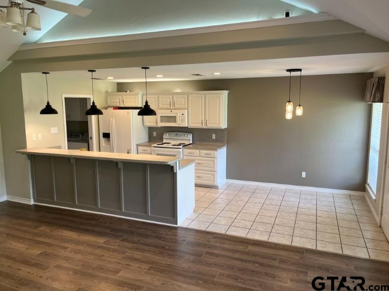 198 Pine Tree, Unit B Holly Lake Ranch, TX 75765 - Photo 10 of 33